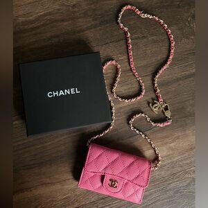 CHANEL Fuchsia Quilted Bag with Chain